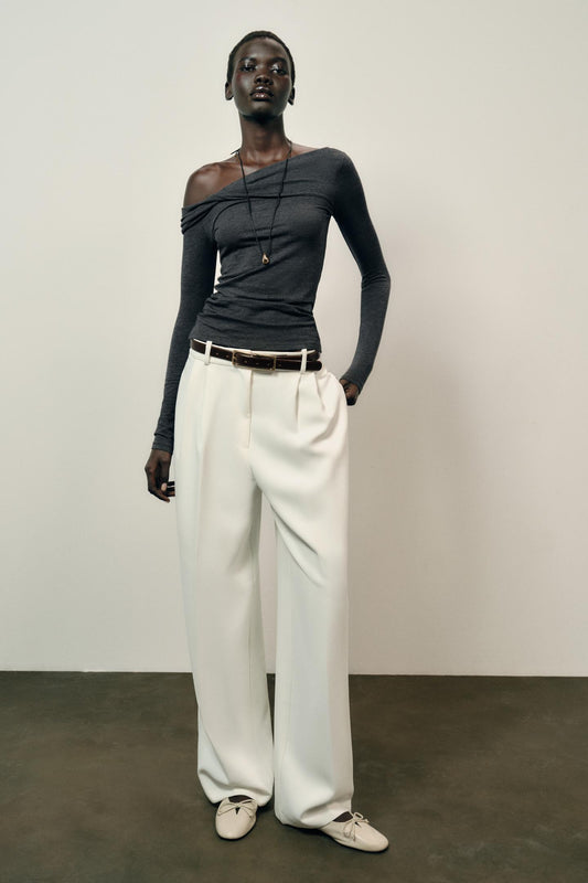 CAMISOLA DECOTE ASSIMÉTRICO