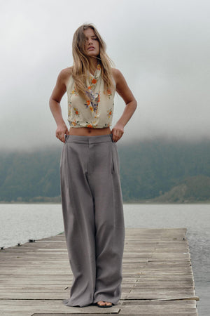 CALÇAS PREGA DUPLA COM LAPELAS