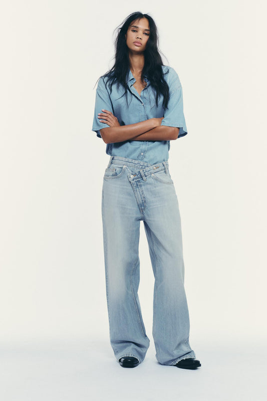JEANS WIDE LEG CINTURA CRUZADA SUBIDA